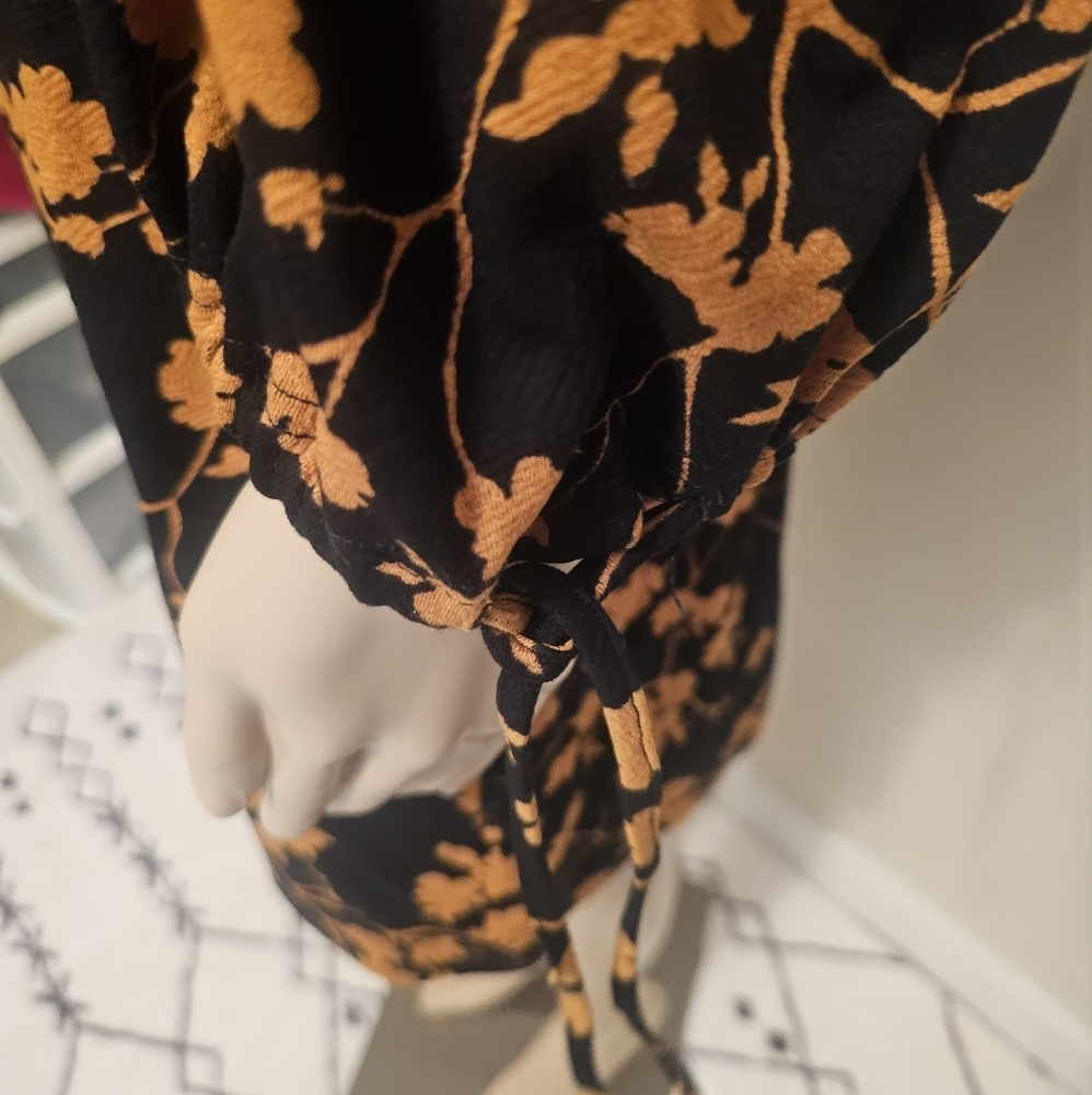 JNSQ Rue Dress - Picture 14 of 14